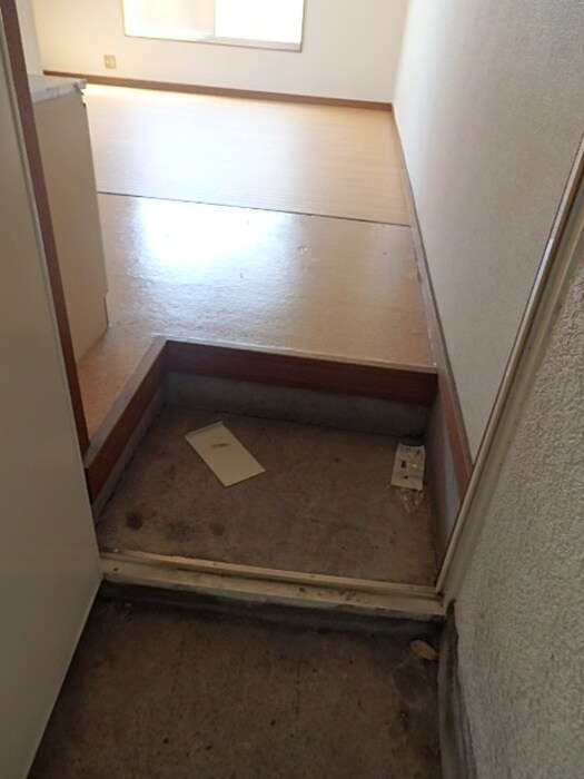 物件内観写真7　(玄関)