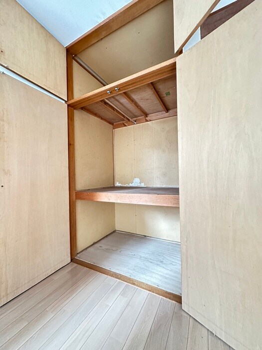 物件内観写真9　(居室)