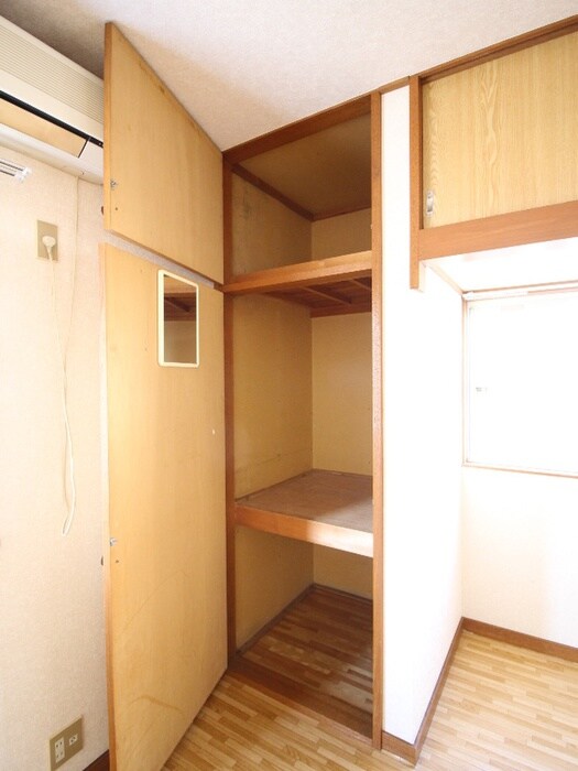 物件内観写真15　(収納)