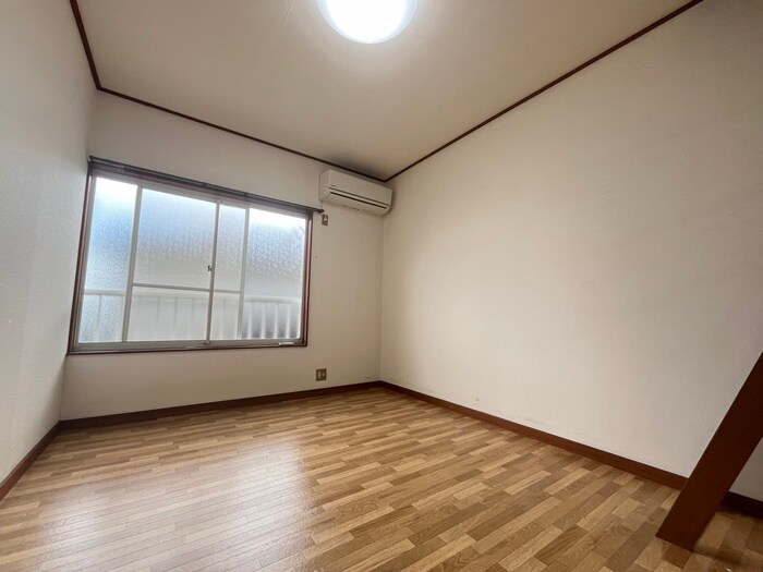 物件内観写真15　(居室)