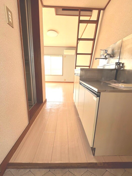 物件内観写真19　(玄関)