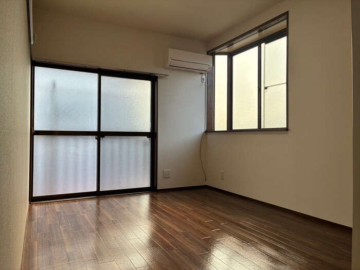 物件内観写真6　(居室)