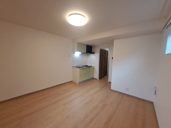 物件内観写真4　(居室)