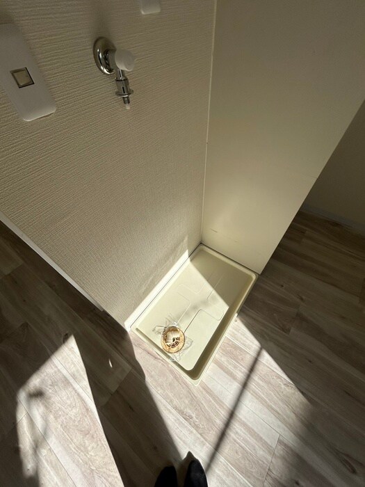 物件内観写真12　(洗濯機置場)