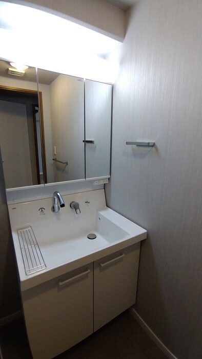 物件内観写真11　(洗面)