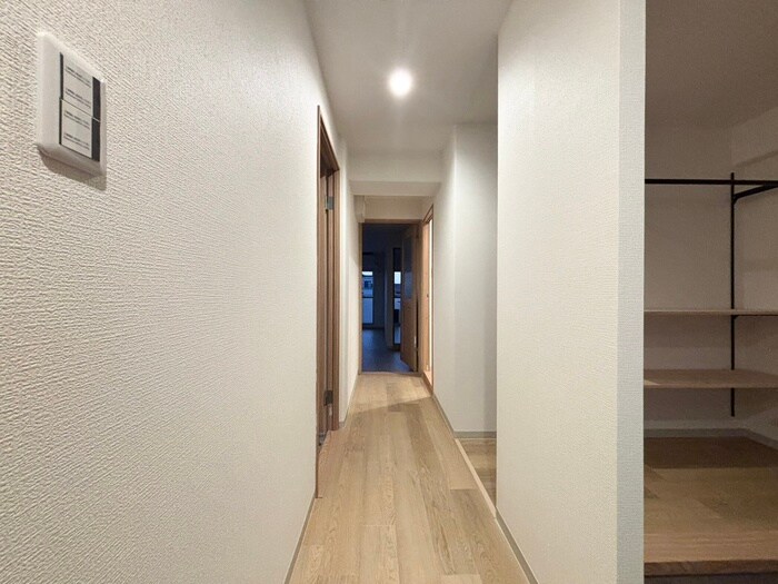 物件内観写真13　(廊下)