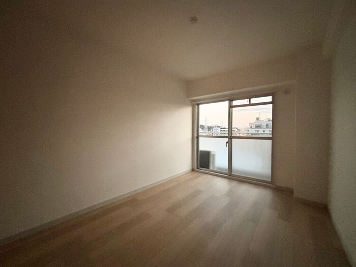 物件内観写真15　(居室)