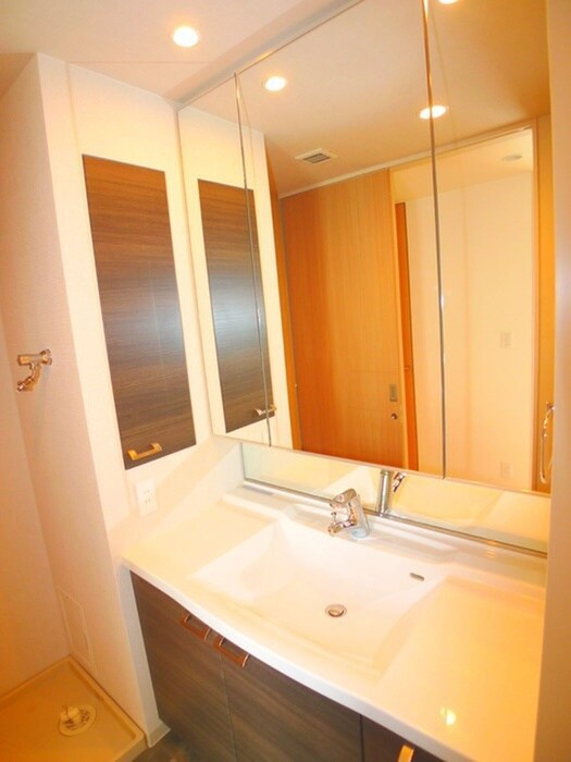 物件内観写真10　(洗面)