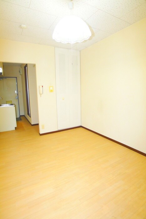 物件内観写真13　(居室)