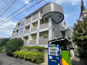 ミレニアム成和外観写真