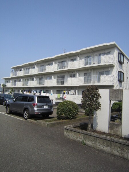 サンハイツ大久保A棟外観写真