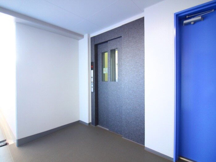 物件外観写真4　(建物設備)