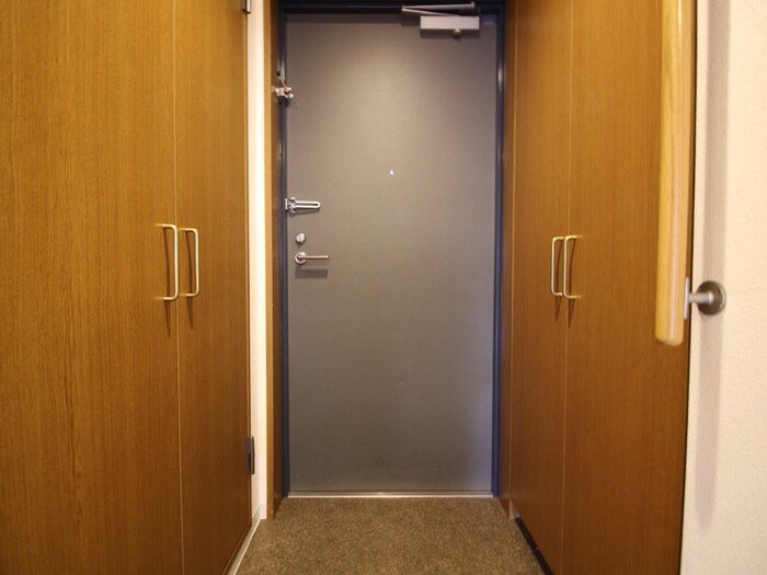 物件内観写真17　(玄関)