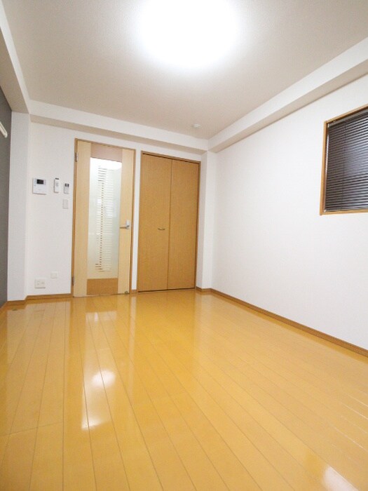 物件内観写真4　(居室)