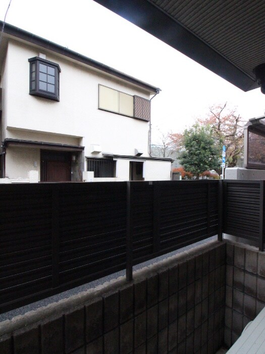 物件内観写真11　(室内からの展望)