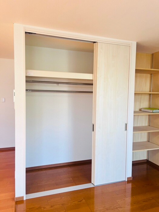 物件内観写真11　(収納)