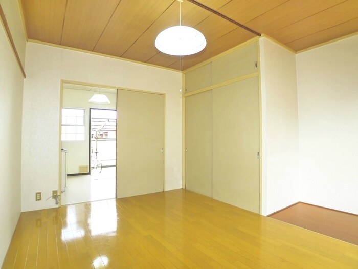 物件内観写真8　(居室)