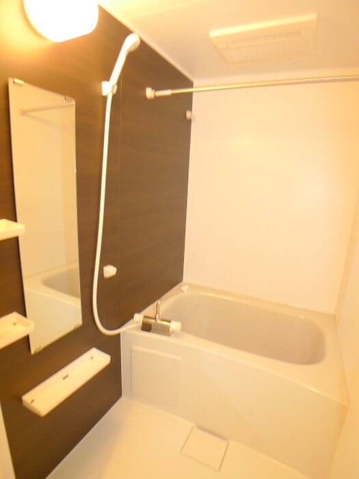 物件内観写真13　(バス／シャワールーム等)