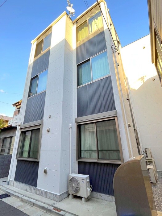 物件外観写真1　(外観写真)