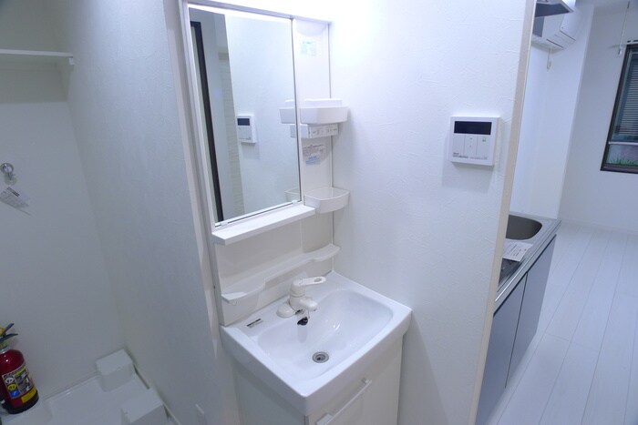 物件内観写真11　(洗面)