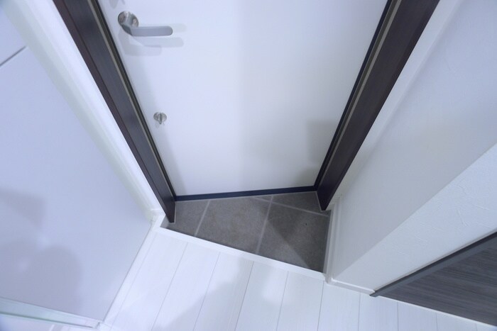 物件内観写真15　(玄関)