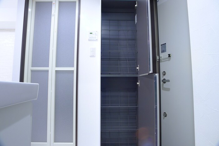 物件内観写真16　(靴箱)