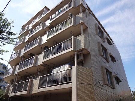 サンハイム茂呂外観写真