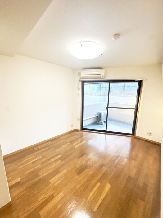 物件内観写真6　(居室)