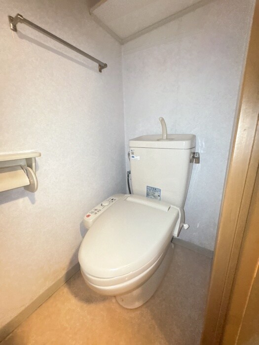 物件内観写真11　(トイレ)