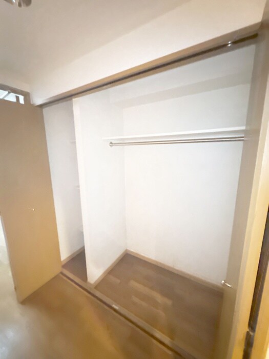 物件内観写真12　(収納)