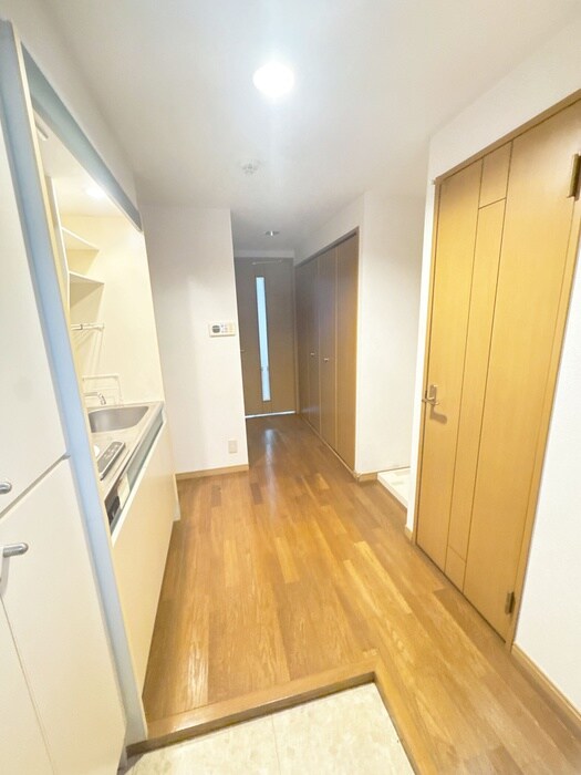 物件内観写真15　(玄関)