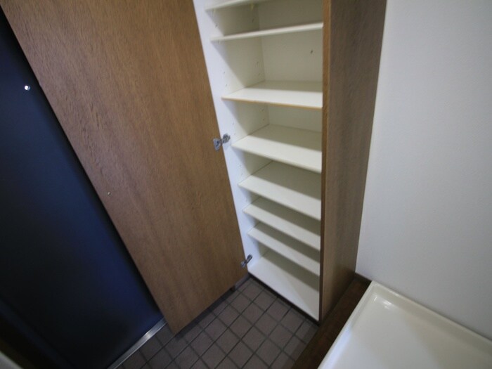 物件内観写真16　(靴箱)