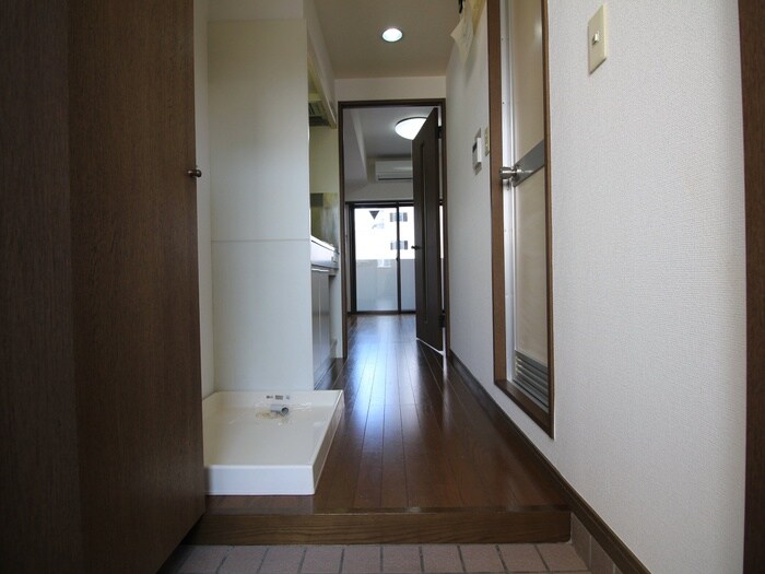 物件内観写真17　(廊下)
