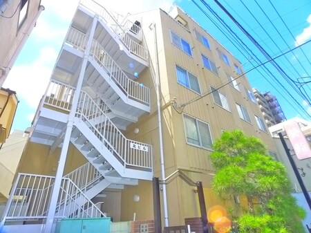 泉ビル外観写真