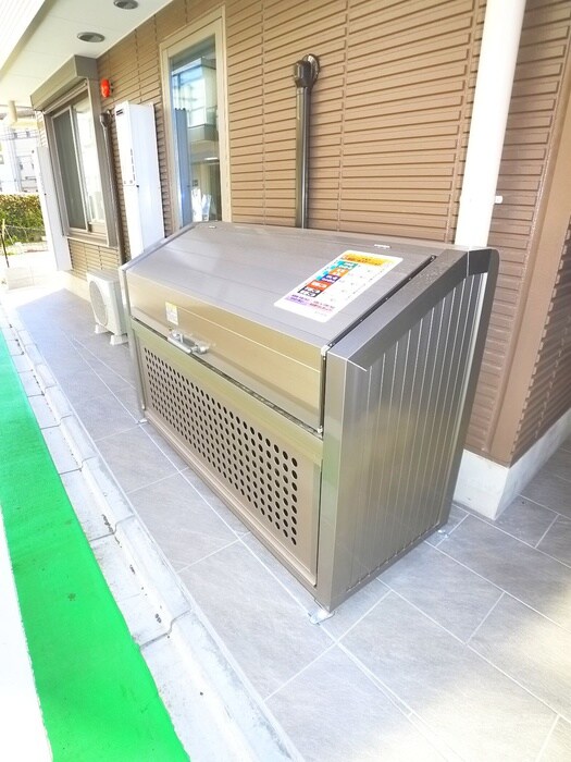 物件外観写真4　(建物設備)