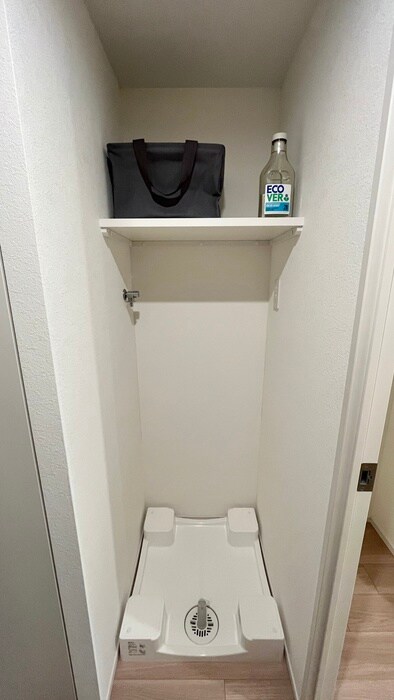 物件内観写真21　(洗濯機置場)