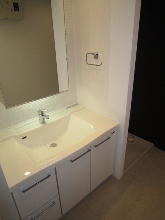 物件内観写真12　(洗面)