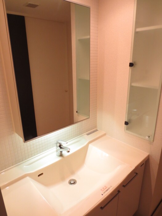 物件内観写真12　(洗面)