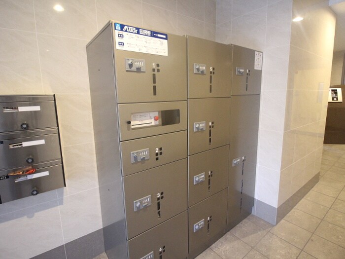 物件外観写真4　(建物設備)