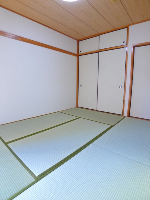 物件内観写真10　(居室)