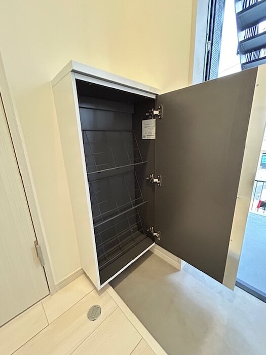 物件内観写真7　(靴箱)