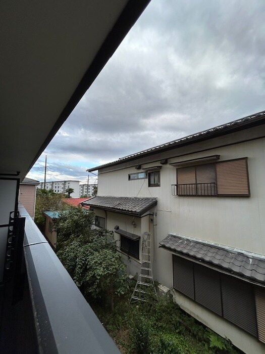 物件内観写真16　(室内からの展望)