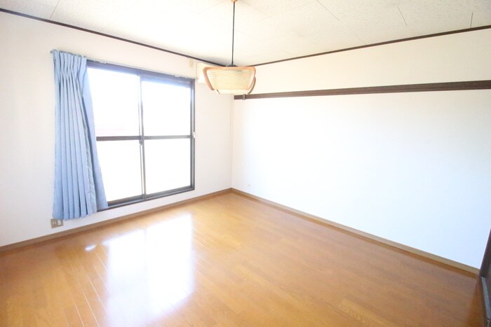 物件内観写真5　(居室)