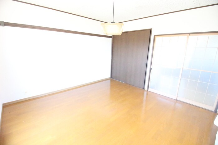 物件内観写真6　(居室)