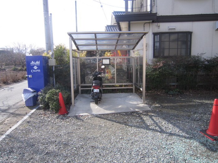 物件外観写真3　(駐輪場)