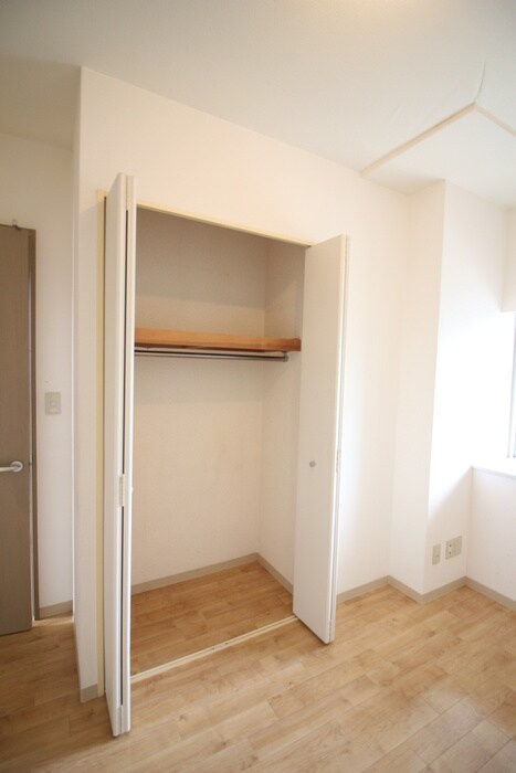 物件内観写真12　(収納)