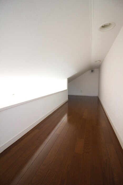 物件内観写真9　(ロフト)