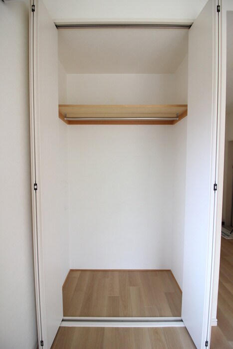 物件内観写真10　(収納)