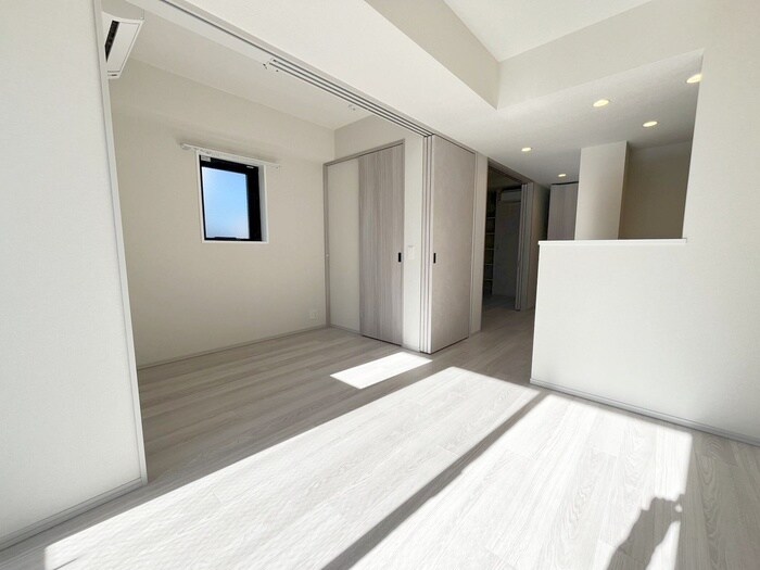 物件内観写真8　(居室)