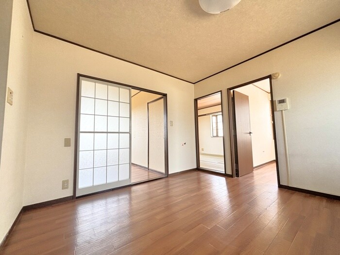 物件内観写真7　(居室)